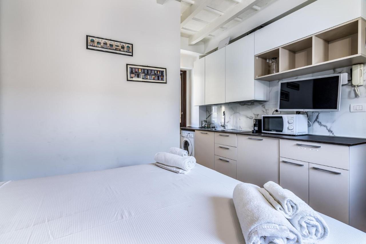 Morimondo Studio Apartment Милано Екстериор снимка