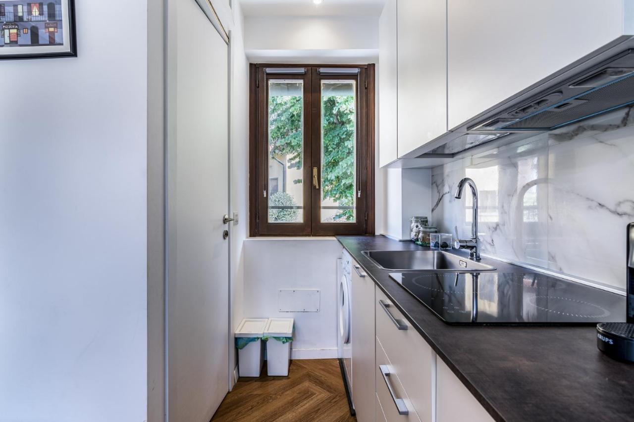 Morimondo Studio Apartment Милано Екстериор снимка